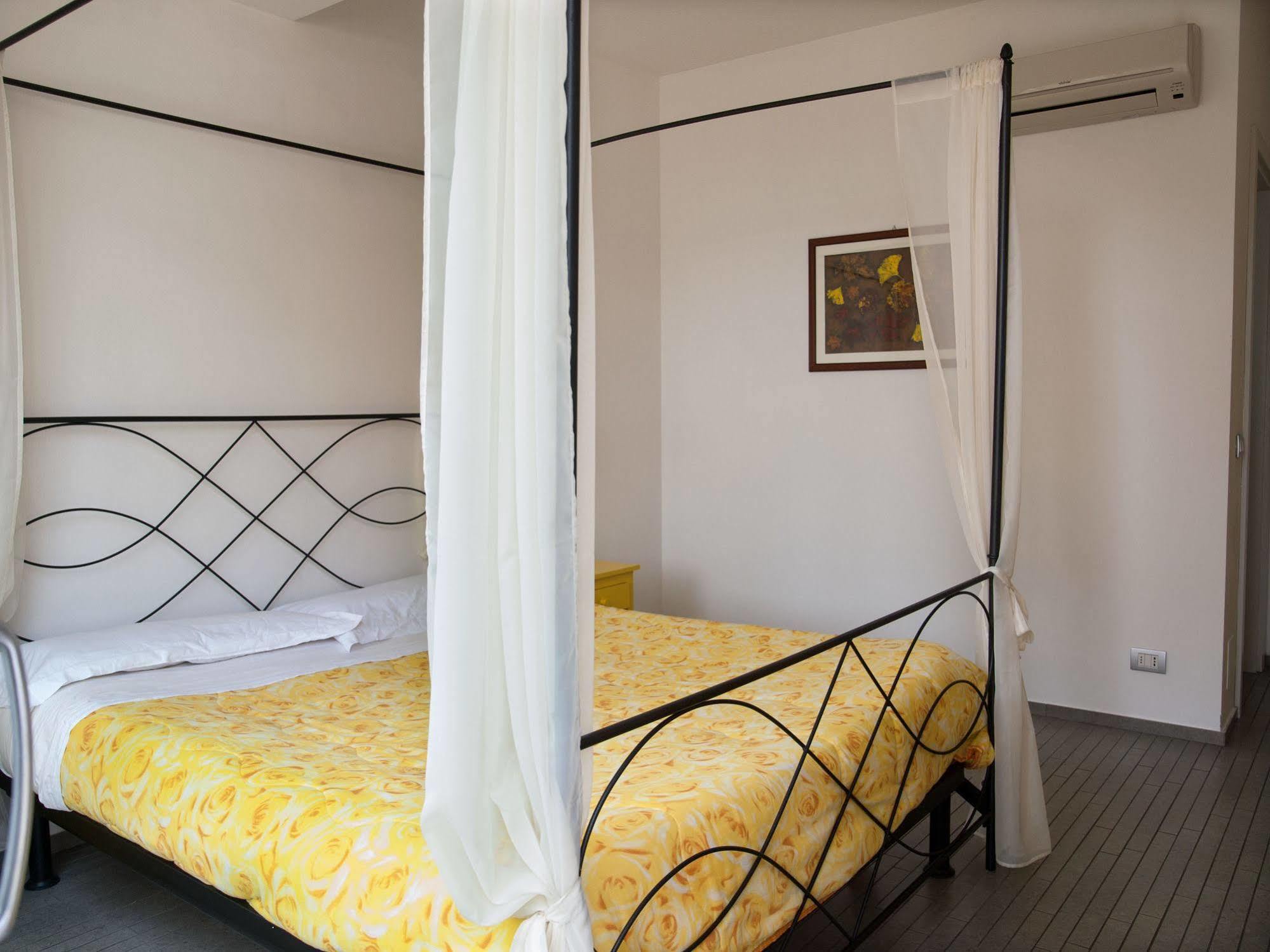 Bed and Breakfast Casa Del Vento Роккалумера Экстерьер фото